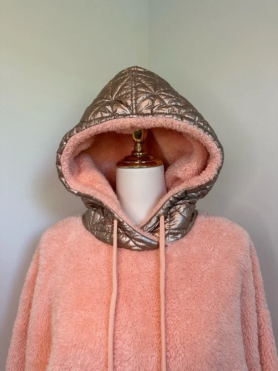 UGG Women’s Loyra Sherpa Hoodie - Picture 3 of 7